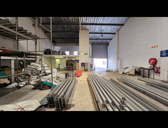 460M² WAREHOUSE FOR SALE IN SPARTAN